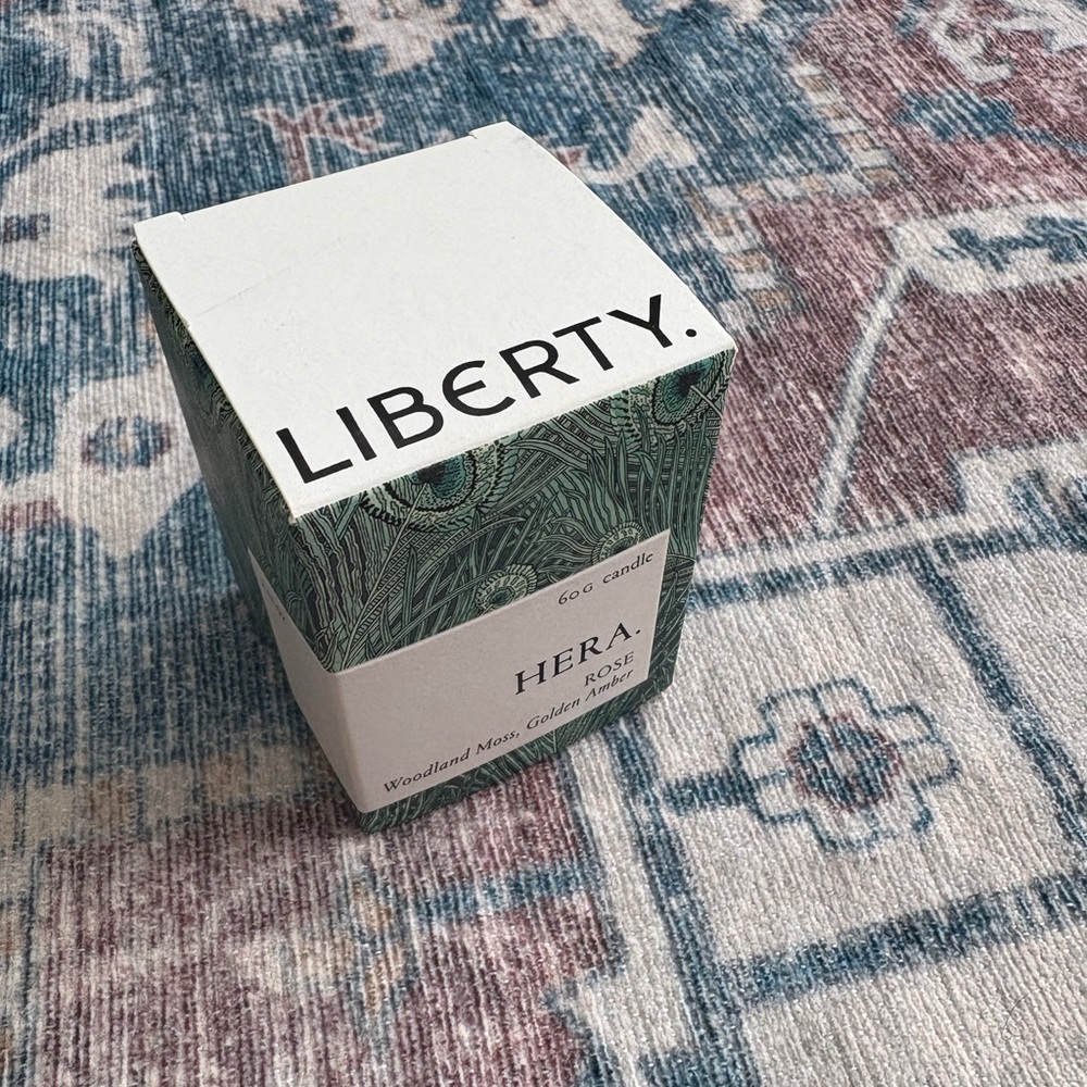 HERA Scented Candle by Liberty of London, 60g - Picture 2 of 7